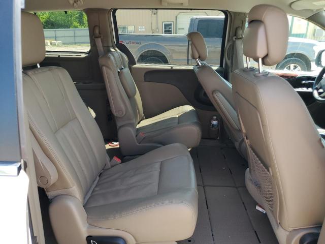 2015 CHRYSLER TOWN & COU - 2C4RC1BG7FR675048