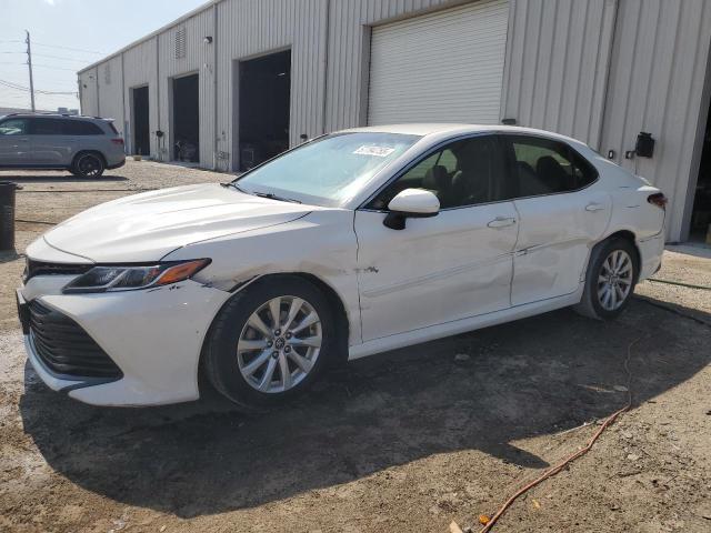Vin: jtnb11hk0j3001680, lot: 57794755, toyota camry l 2018 img_1
