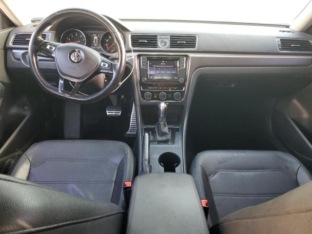 2017 VOLKSWAGEN PASSAT R-L - 1VWDT7A33HC075132