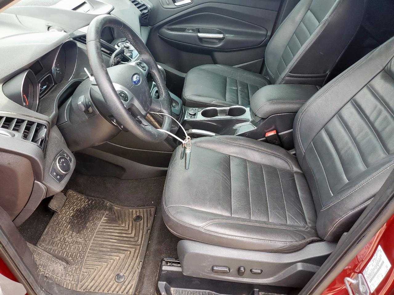 FORD ESCAPE TITANIUM