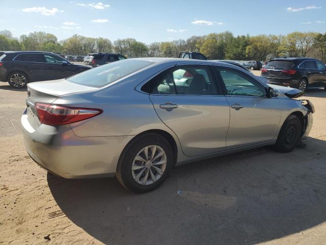 Vin: 4t1bf1fk6hu378992, lot: 56073655, toyota camry le 20173