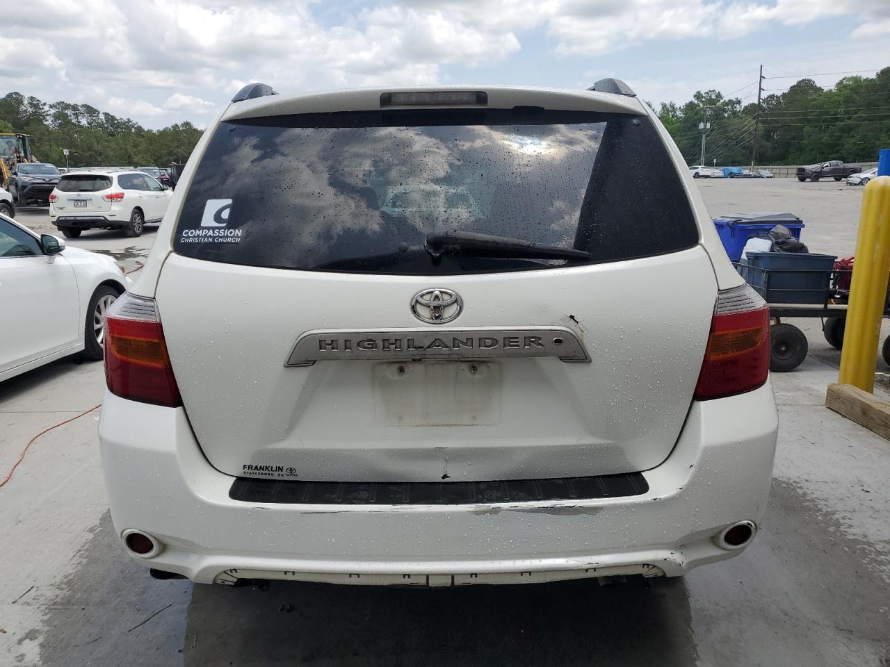 TOYOTA HIGHLANDER SE