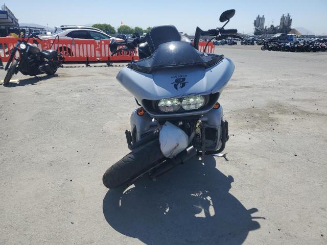 HARLEY-DAVIDSON FLTRK 2023 silver  gas 1HD1KZF21PB601393 photo #3