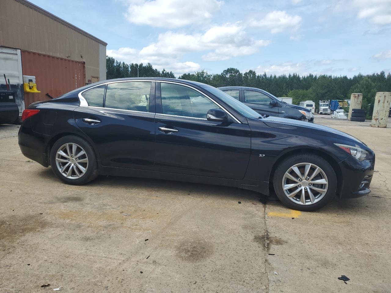 INFINITI Q50 2015