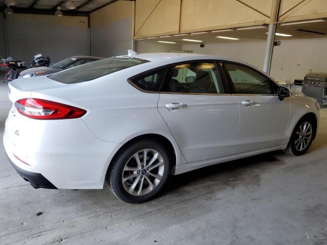 Vin: 3fa6p0hd3lr122908, lot: 55647375, ford fusion se 20203