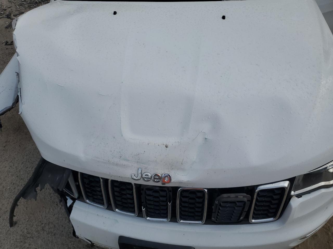 JEEP GRAND CHEROKEE LAREDO