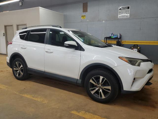 Vin: 2t3rfrev8hw617832, lot: 55895335, toyota rav4 xle 20174