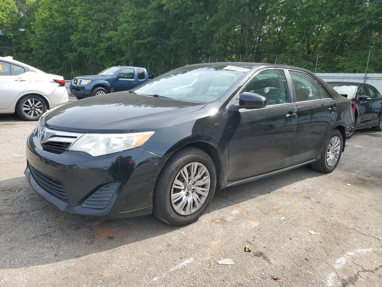 TOYOTA CAMRY BASE
