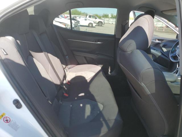 2018 TOYOTA CAMRY L - 4T1B11HK8JU090408
