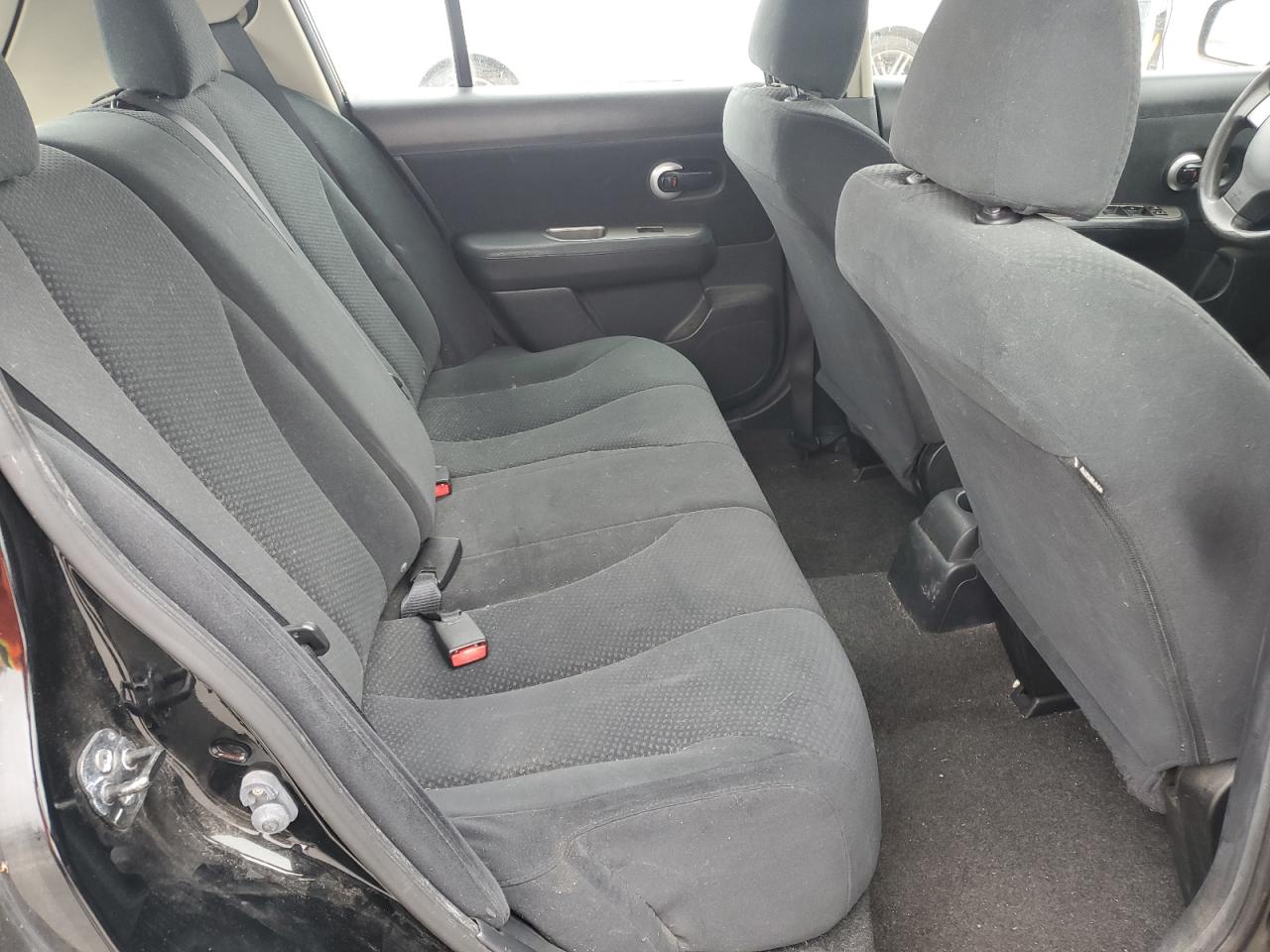 Lot #3156978642 2011 NISSAN VERSA S