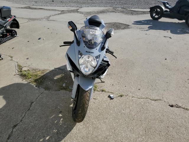 2022 SUZUKI GSX-R600 - JS1GN7FA3N7101101