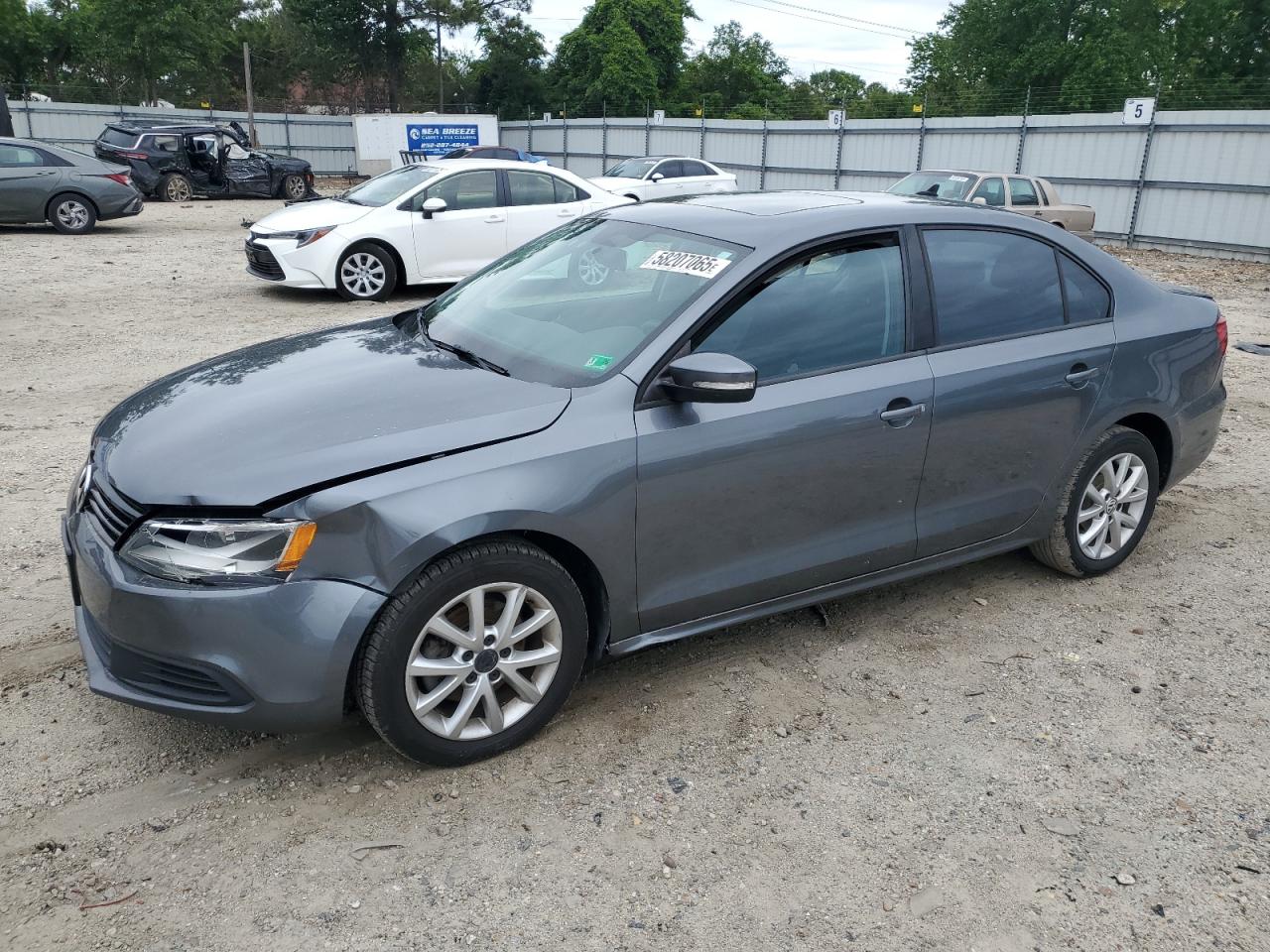 VOLKSWAGEN JETTA SE