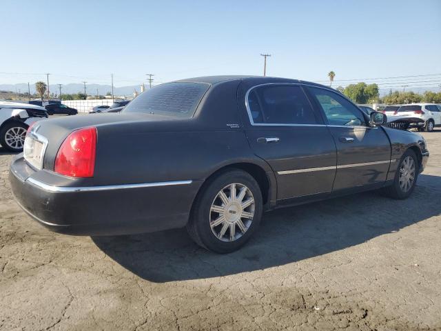 Vin: 2lnbl8cv6ax616628, lot: 56387795, lincoln towncar signature limited 20103