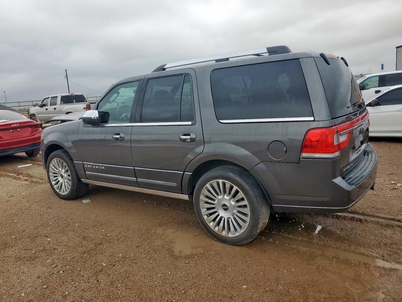 LINCOLN NAVIGATOR RESERVE