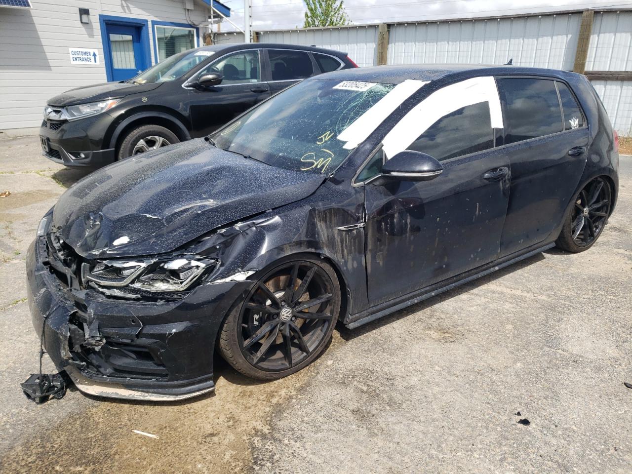 VOLKSWAGEN GOLF R