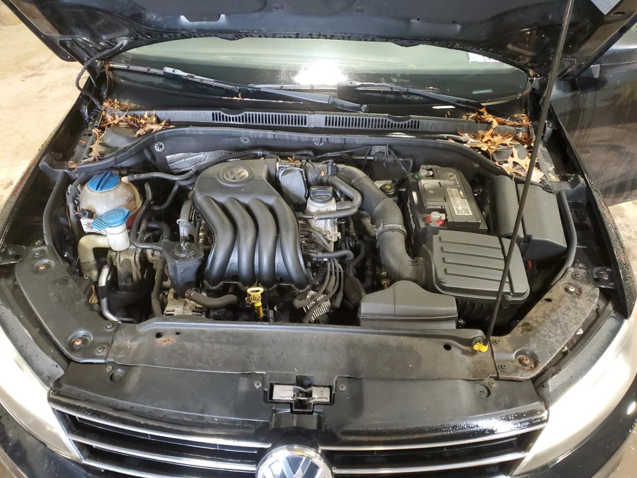 VOLKSWAGEN JETTA BASE