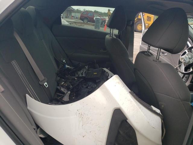 2024 HYUNDAI ELANTRA SE KMHLM4DG2RU727383