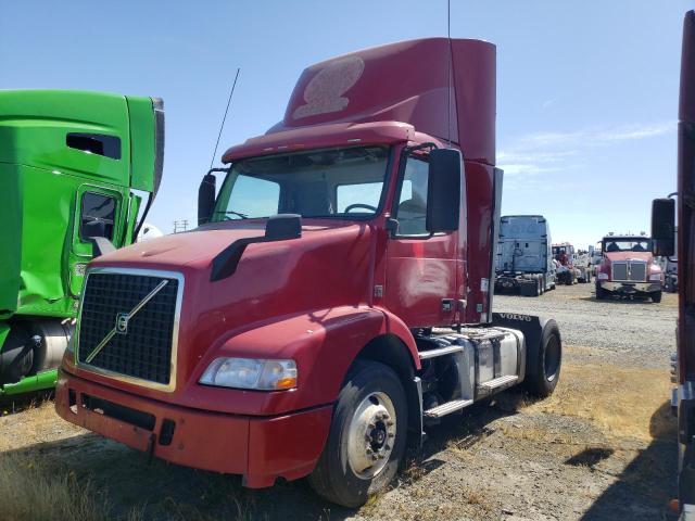 VOLVO VN VNM 2016 red tractor diesel 4V4M39EH3GN942511 photo #3
