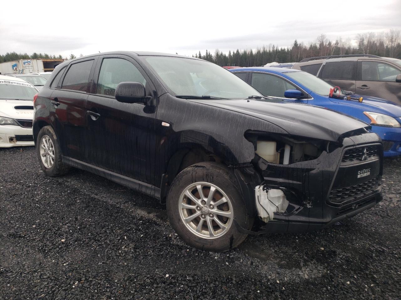 MITSUBISHI OUTLANDER SE