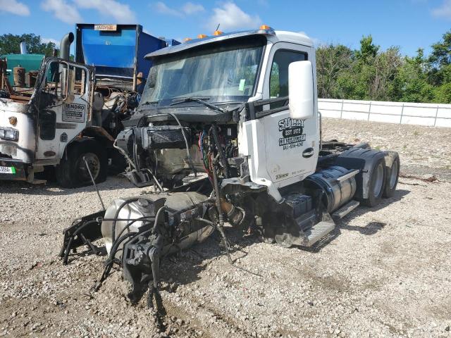KENWORTH CONSTRUCTI 2016 white tractor diesel 1XKZD49X8GJ118289 photo #3