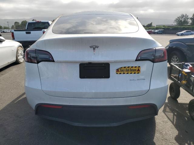 2024 TESLA MODEL Y - 7SAYGDEE1RF025842