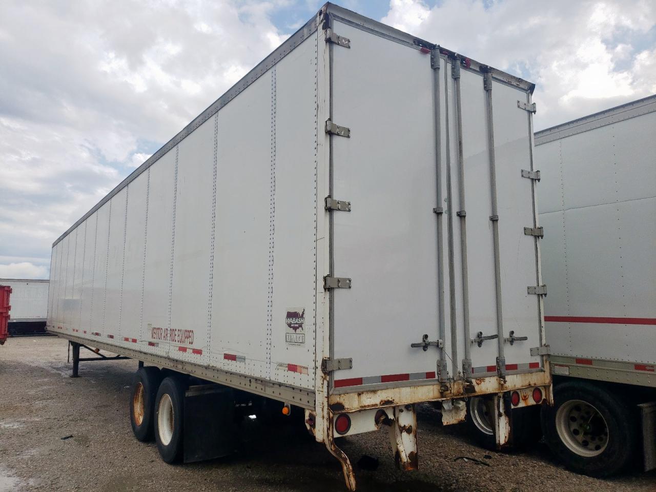 Lot #3188431635 2000 WABASH SEMITAILER