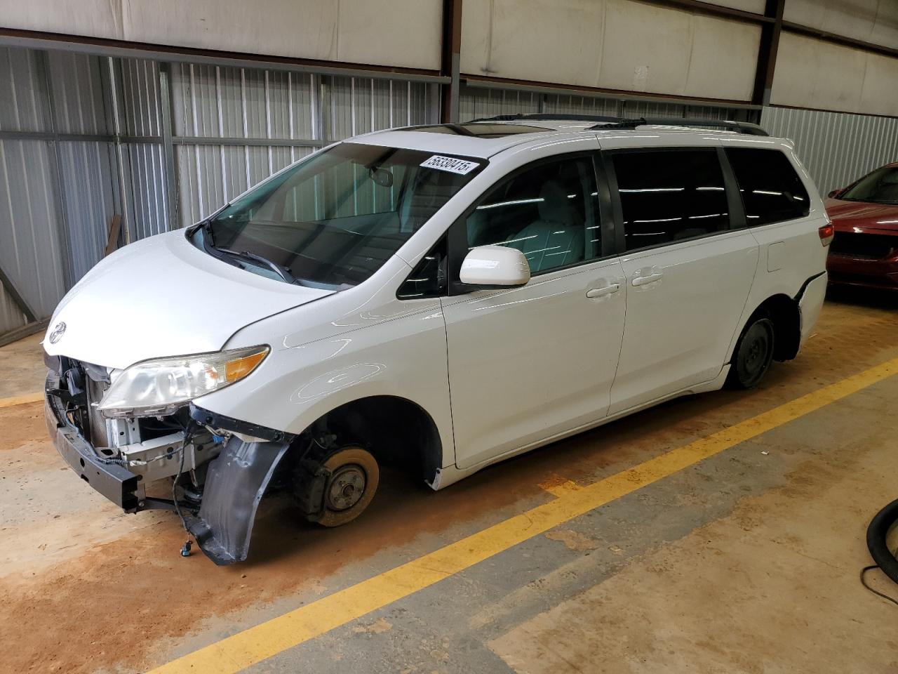 TOYOTA SIENNA XLE