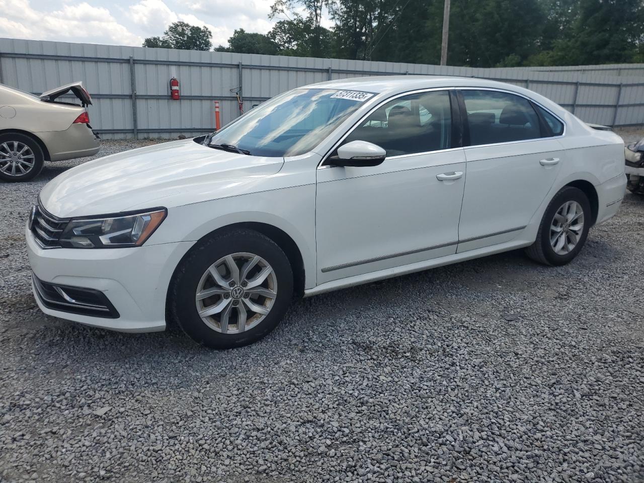 VOLKSWAGEN PASSAT S
