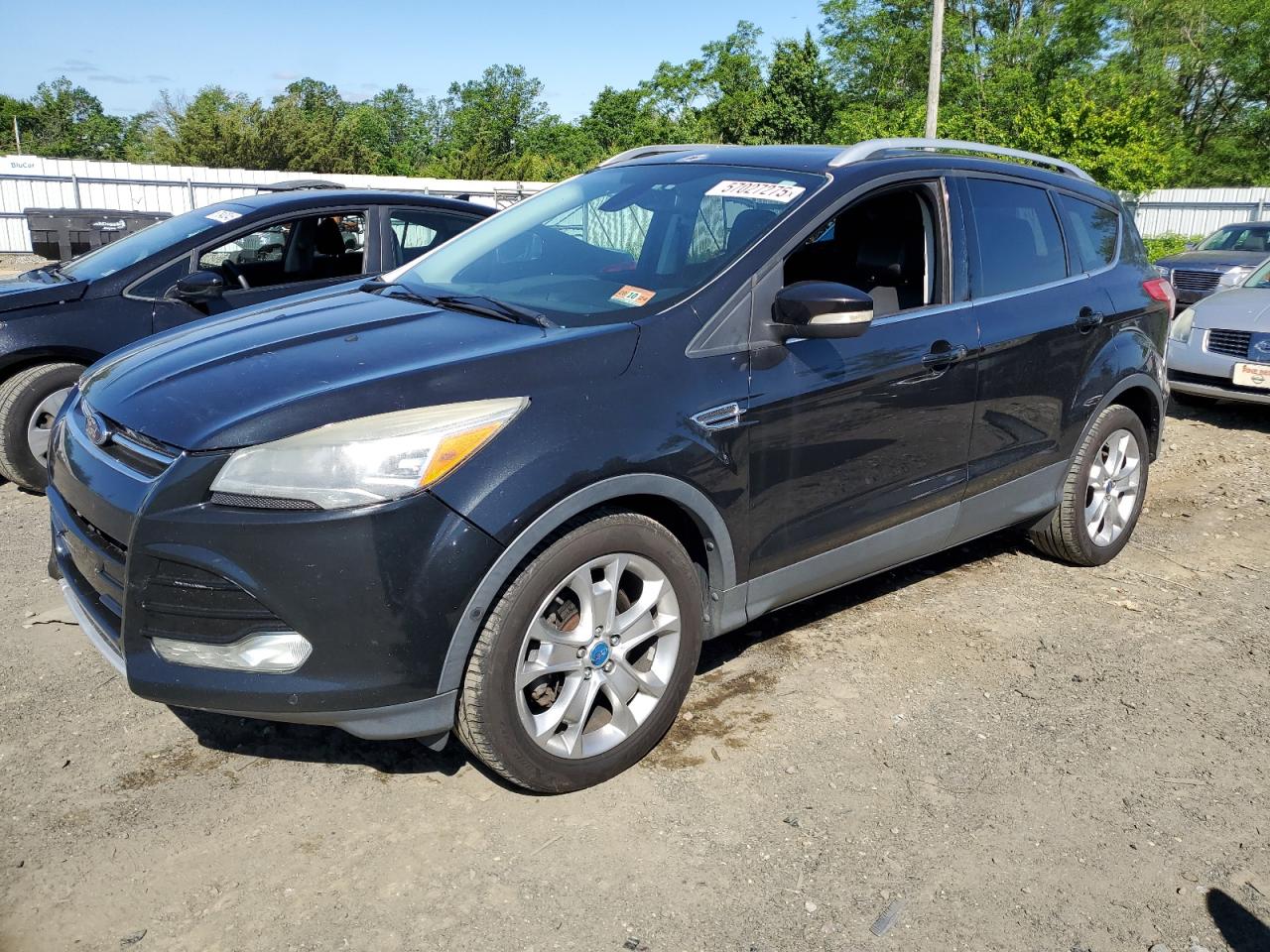 FORD ESCAPE TITANIUM
