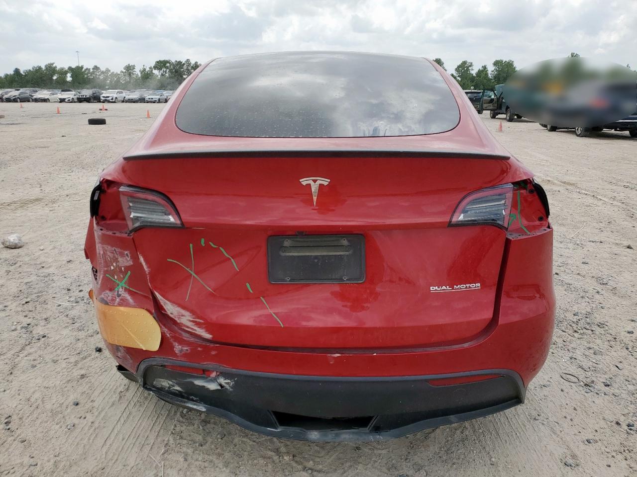 Tesla Model y 2023