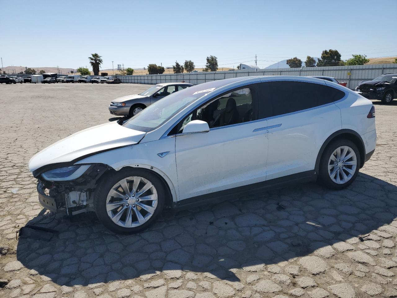 TESLA MODEL X