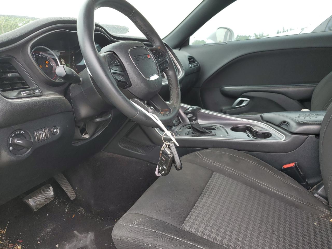 DODGE CHALLENGER SXT