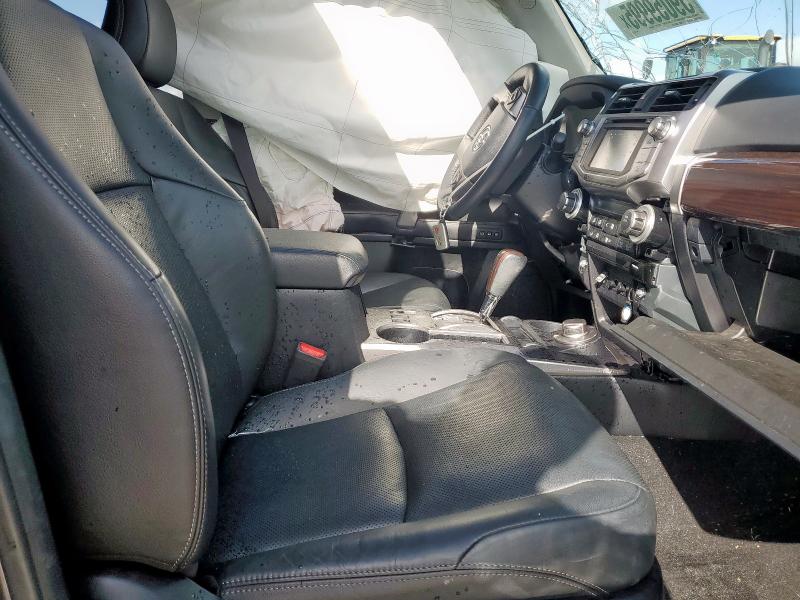 2019 TOYOTA 4RUNNER SR JTEBU5JR6K5637385