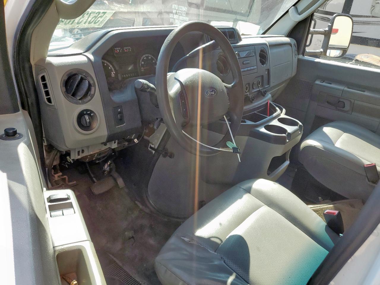 FORD ECONOLINE E350 SUPER DUTY CUTAWAY VAN