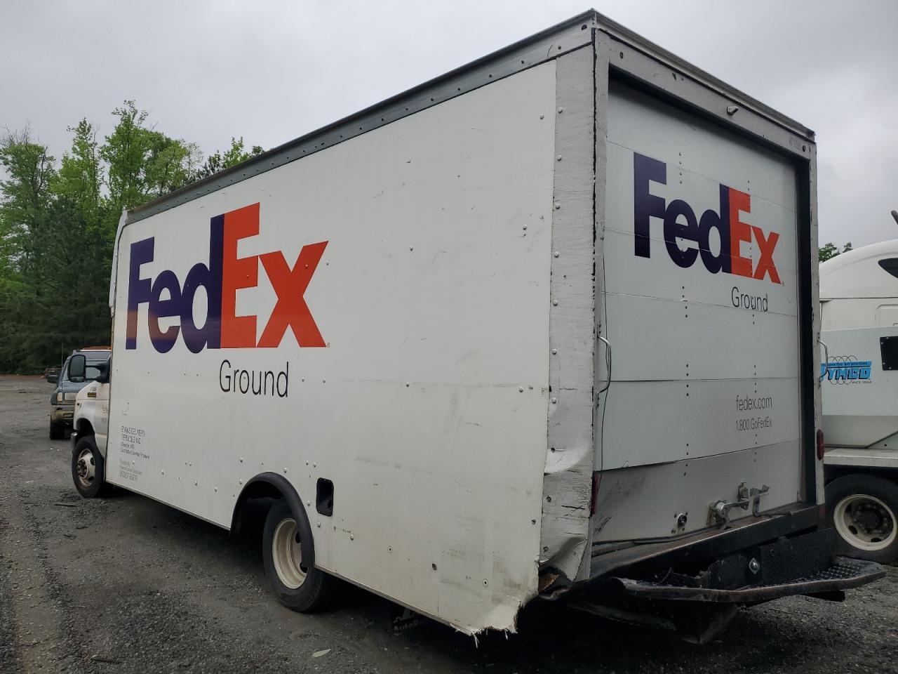 FORD ECONOLINE E450 SUPER DUTY CUTAWAY VAN