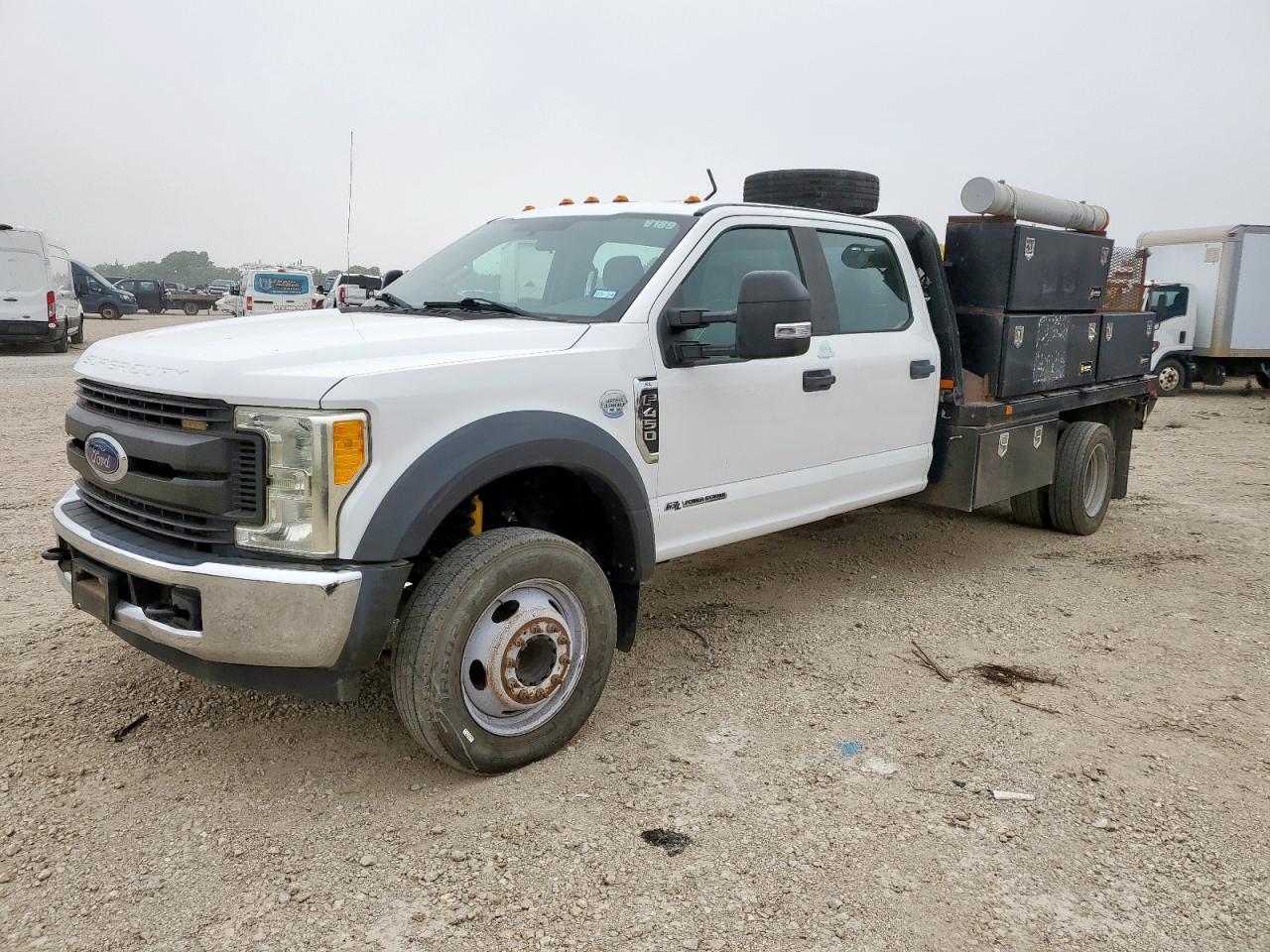 FORD F-450 SUPER DUTY