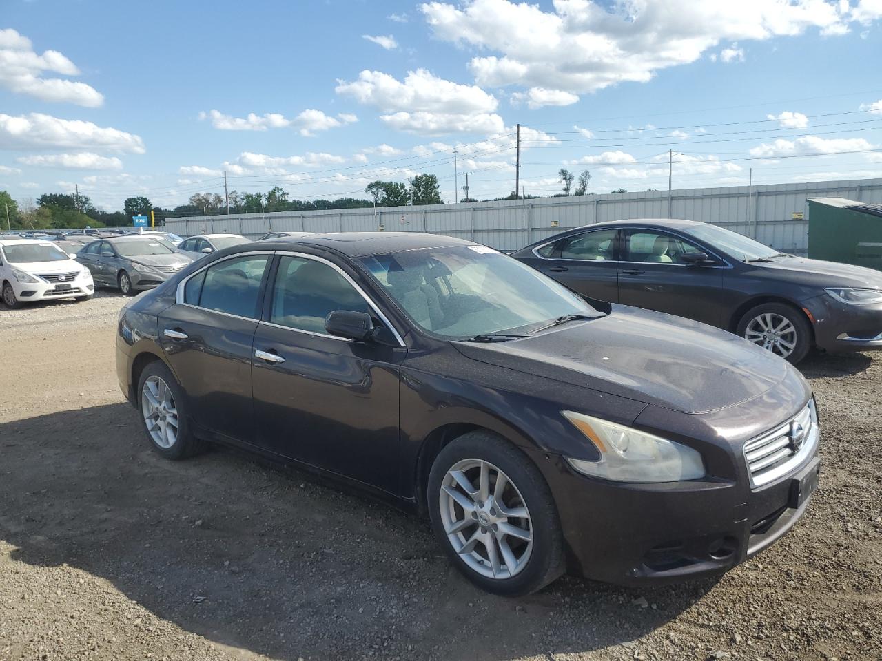NISSAN MAXIMA S