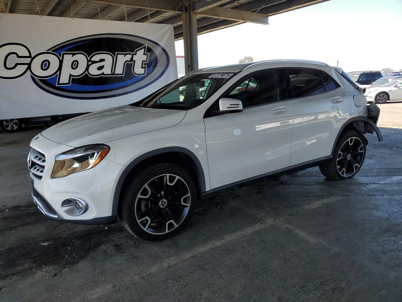 MERCEDES-BENZ GLA-CLASS 250 4MATIC