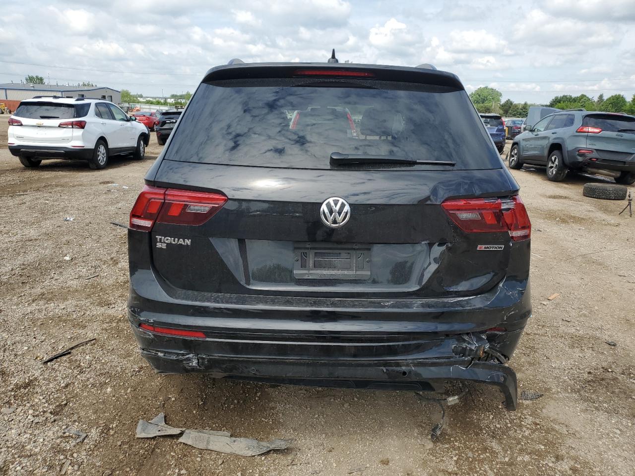Lot #3318879931 2020 VOLKSWAGEN TIGUAN SE