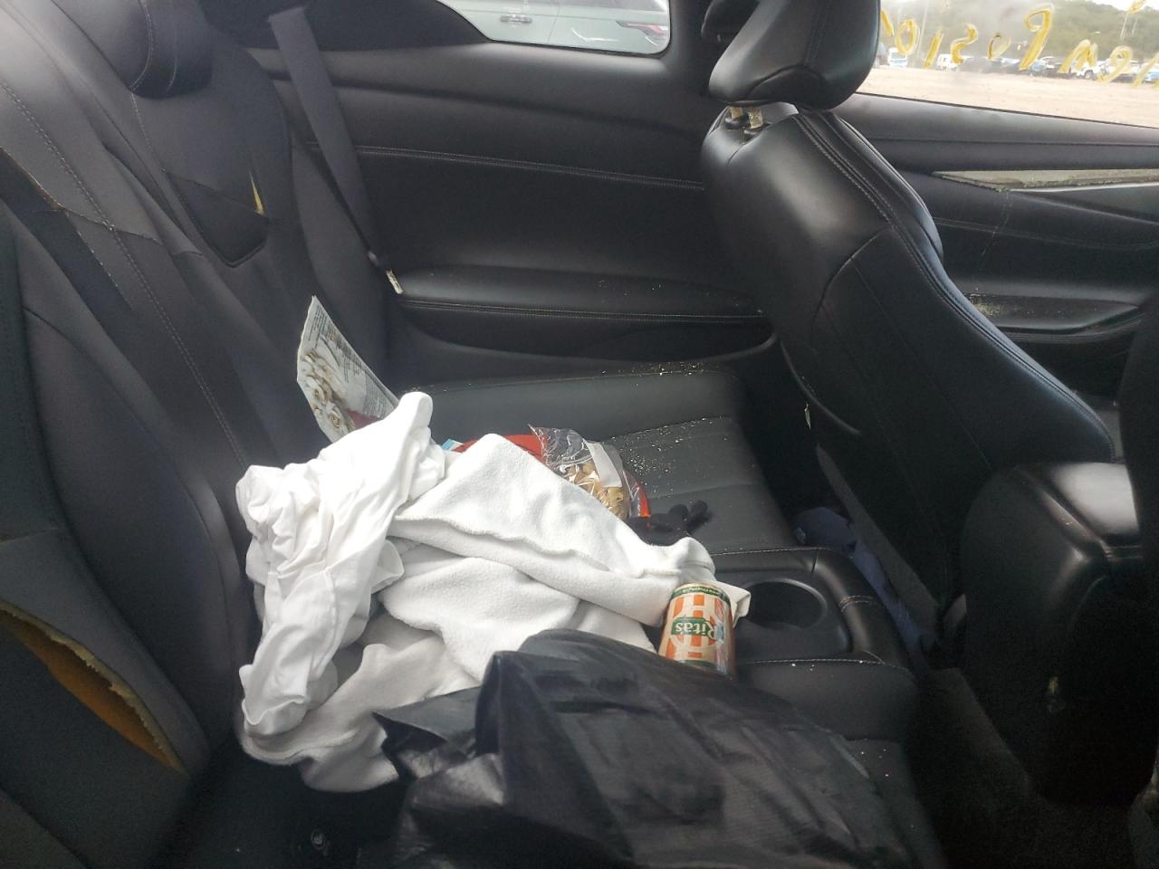 INFINITI Q60 LUXE 300