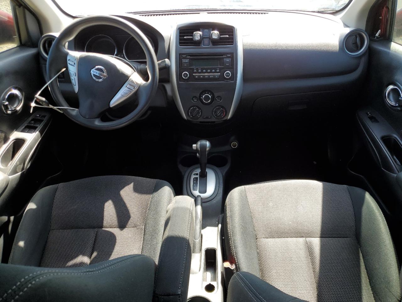 NISSAN VERSA S