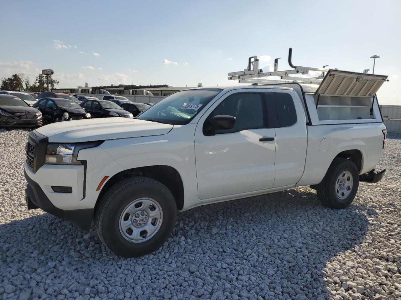 NISSAN FRONTIER S