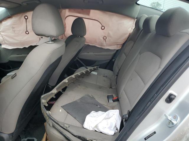 2019 HYUNDAI ELANTRA SE - 5NPD74LF8KH469637