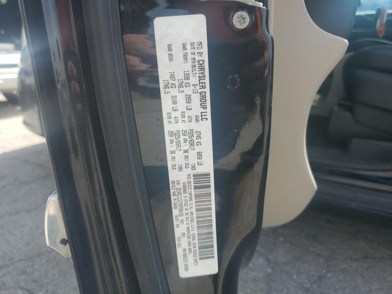 CHRYSLER TOWN & COUNTRY TOURING L