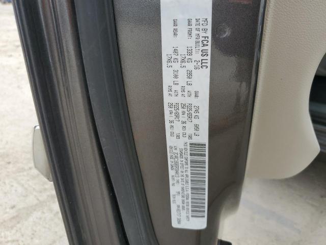 2016 CHRYSLER TOWN & COU - 2C4RC1BG6GR304013