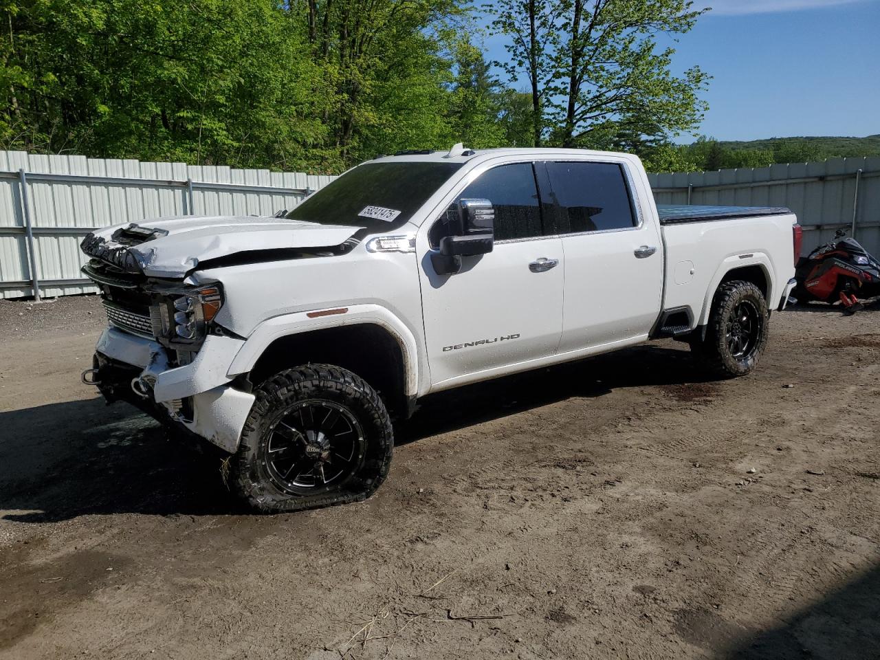 GMC SIERRA K2500 DENALI