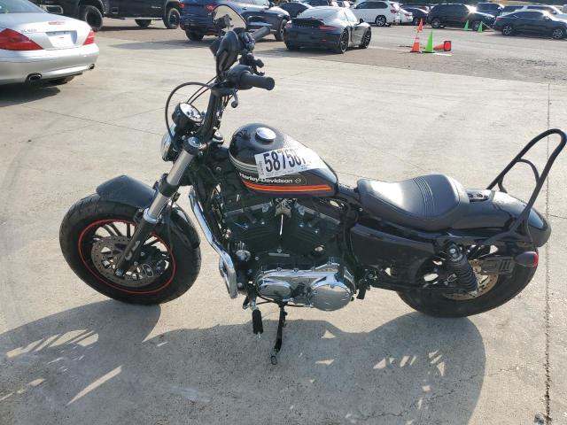 HARLEY-DAVIDSON XL1200 XS 2018 black  gas 1HD1LR328JC422738 photo #4