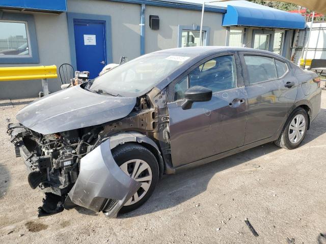 NISSAN VERSA S