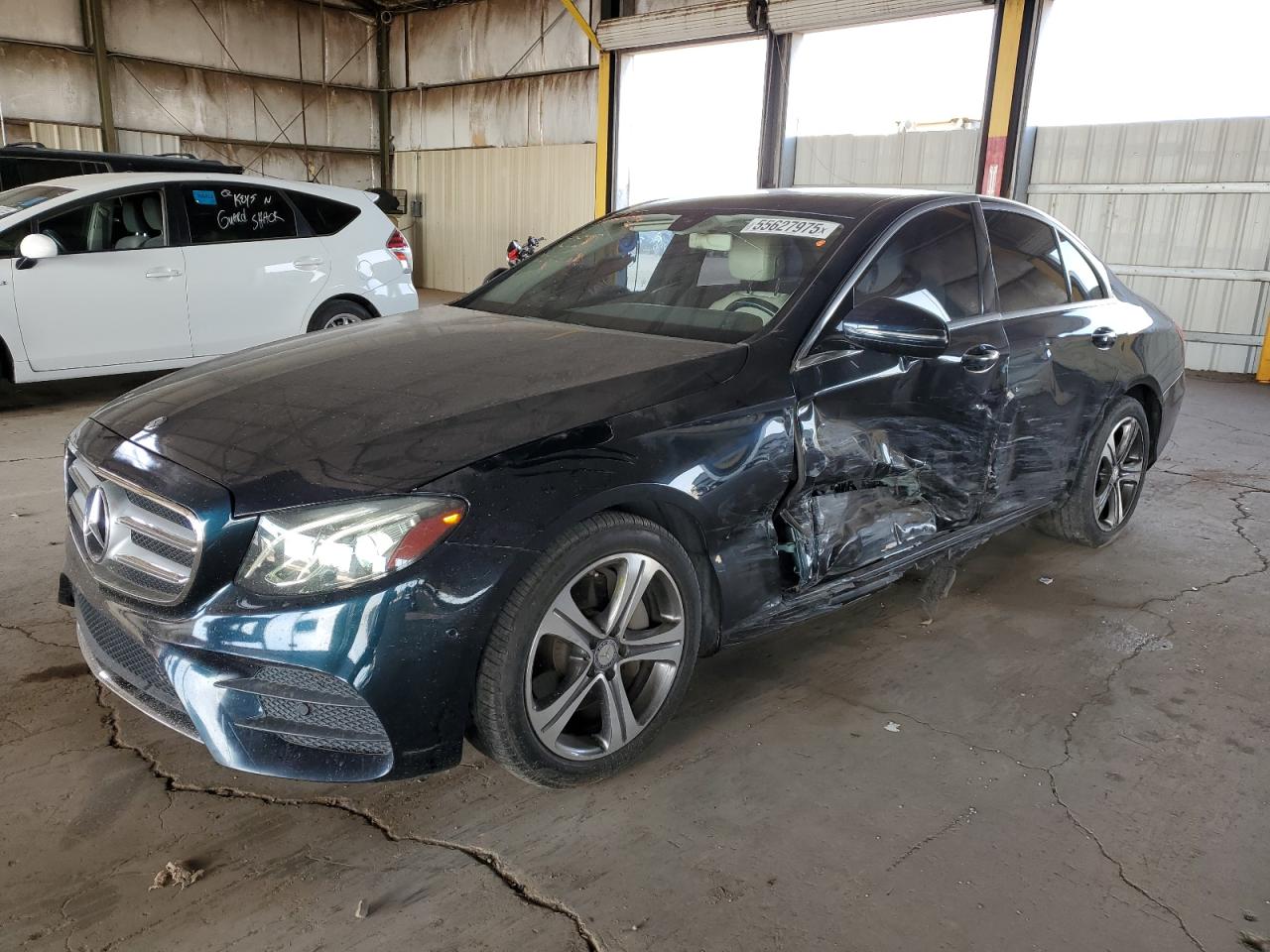 MERCEDES-BENZ E-CLASS 300