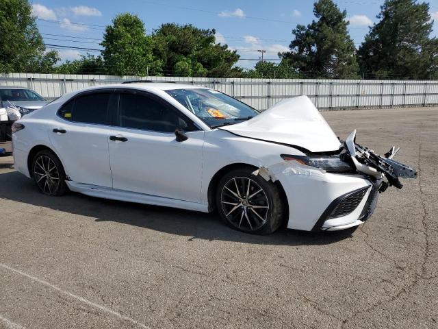 Vin: 4t1g11ak7mu600039, lot: 57048955, toyota camry se 20214